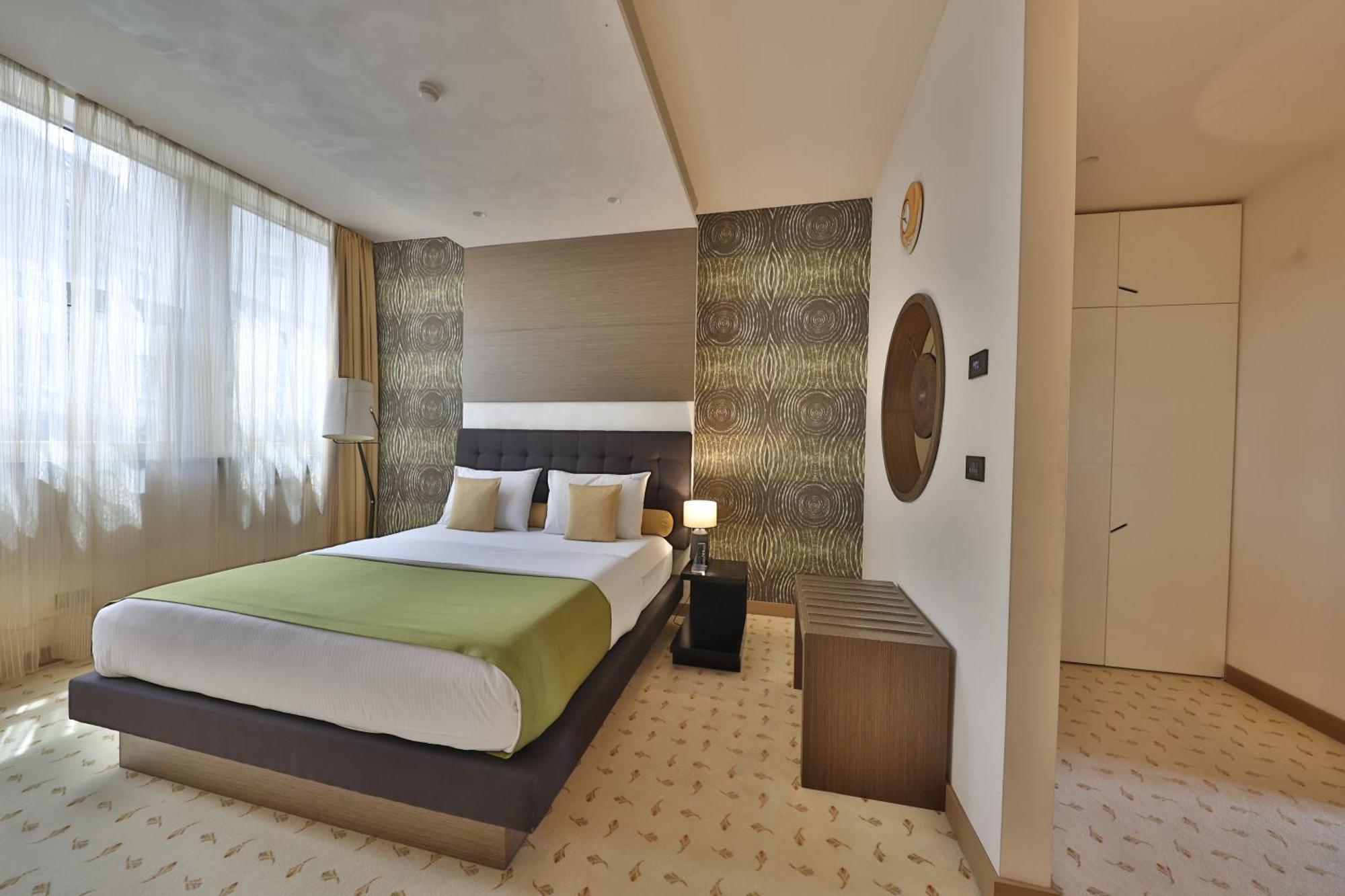 Atera Business Suites Beograd Phòng bức ảnh
